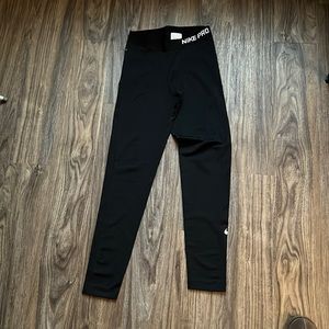 Women’s Nike Pro Leggings
